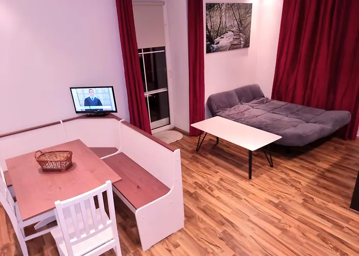 Πανσιόν Rentcenter79_2 4*